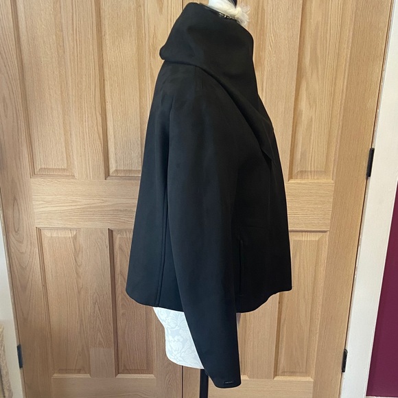 Anne Klein Black Asymmetrical Blazer - Picture 4 of 14